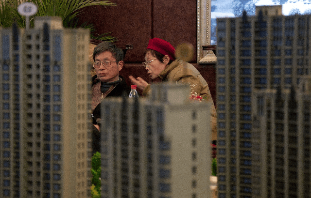 Lương hưu 10 triệu đồng/tháng, tôi vẫn đi làm thêm để trợ cấp cho con trai: Quyết định cắt hết sau khi đến sinh nhật của thông gia - Ảnh 1. Lương hưu 10 triệu đồng/tháng, tôi vẫn đi làm thêm để trợ cấp cho con trai: Quyết định cắt hết sau khi đến sinh nhật của thông gia - Ảnh 1.