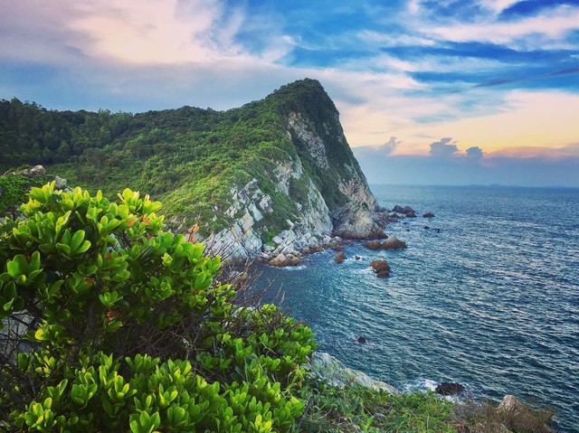 Không phải Cô Tô hay Cát Bà, đây mới là hòn đảo đang hút khách nhất nhì miền Bắc: Cách Hà Nội 200km với 7 bãi tắm nguyên sơ, lên hình đẹp cứ ngỡ trời Tây