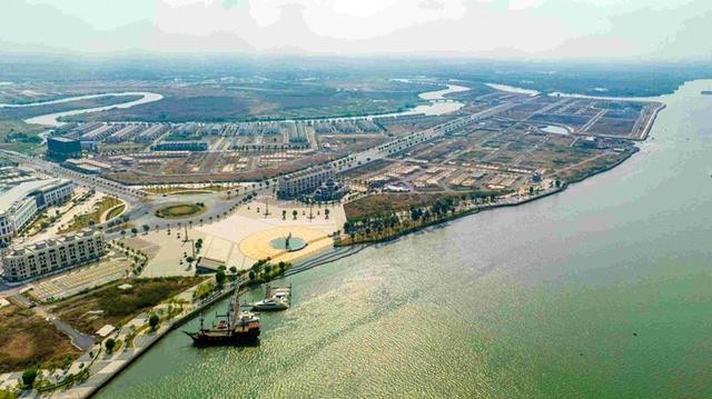 Tại sao dự án Aqua City của Novaland (NVL) phải tạm dừng triển khai xây dựng và kinh doanh?