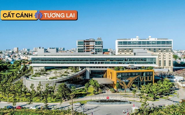 Đại học doanh thu 1.700 tỷ đồng/năm: Sinh viên mạnh tay đóng học phí lên đến 200 triệu, ra trường liệu có dễ kiếm việc làm?