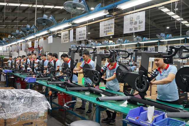 Số lượng đơn đặt hàng mới tăng mạnh, PMI Việt Nam vượt ngưỡng 50 điểm trong tháng 4/2024- Ảnh 1.