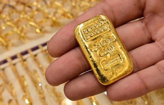 Quẹt thẻ hơn 5 tỷ đồng để mua vàng, 3 nam thanh niên bị cảnh sát bắt giữ: Phanh phui đường dây tội phạm quy mô lớn- Ảnh 2.