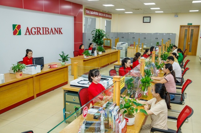 Lãi suất ngân hàng Agribank mới nhất tháng 5/2024: Mức cao nhất dành cho tiền gửi 12 tháng trở lên- Ảnh 1.