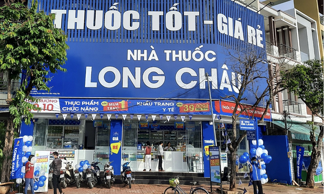 Chi tiêu tiền thuốc của người Việt Nam tăng nhanh hơn thu nhập, chủ chuỗi nhà thuốc Long Châu sắp chạm ngưỡng tỷ USD vốn hóa- Ảnh 1.