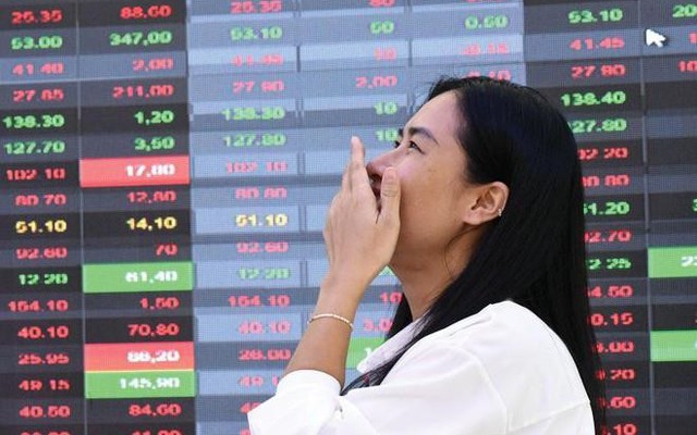 Một điều chưa từng xảy ra với chứng khoán Việt Nam 2 năm qua vừa khiến nhà đầu tư vỡ oà vui sướng