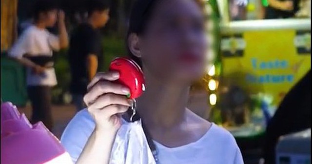 Quận Hoàn Kiếm xác minh đoạn clip người phụ nữ bán 200.000 đồng/kg quả roi cho khách Tây