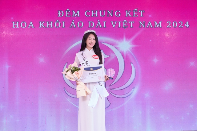 Nhan sắc đời thường của nữ sinh 2k2 người Tày vừa đăng quang Á khôi cuộc thi Hoa khôi Áo dài Việt Nam 2024- Ảnh 5.