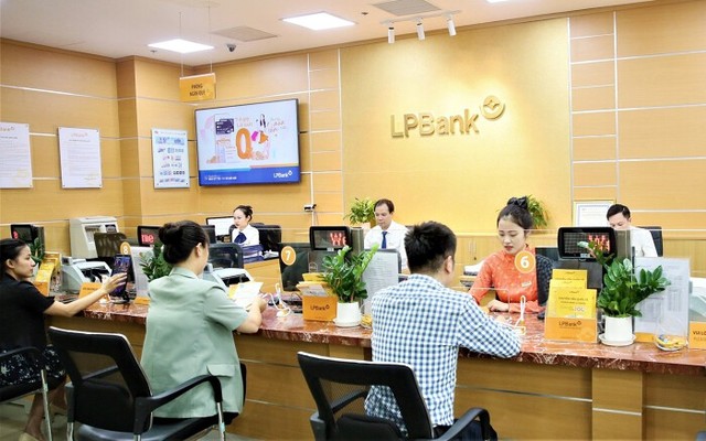 Lãi suất tiết kiệm Ngân hàng Bưu điện Liên Việt mới nhất tháng 6/2024: Gửi online 18 tháng có lãi suất tốt nhất- Ảnh 1.