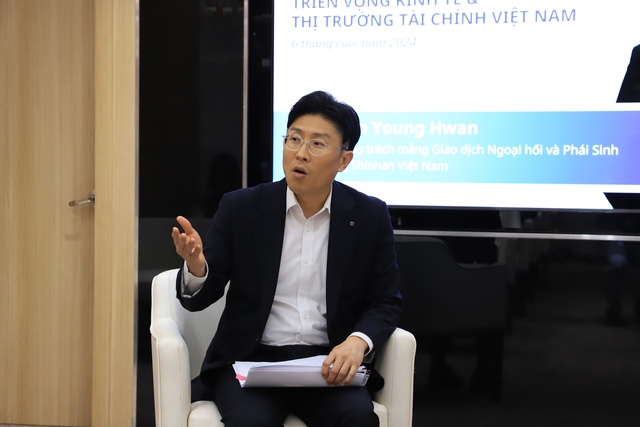 Ngân hàng Shinhan: Tăng trưởng GDP của Việt Nam năm nay sẽ vượt 6%, VND sẽ tiếp tục chịu áp lực trong ngắn hạn- Ảnh 2.