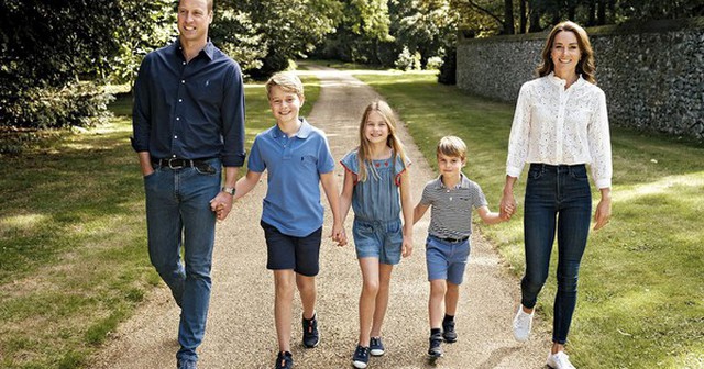 Cách nuôi dạy con khác biệt của vợ chồng William - Kate: Giữ gìn tuổi thơ bình dị cho con giữa hào quang hoàng gia