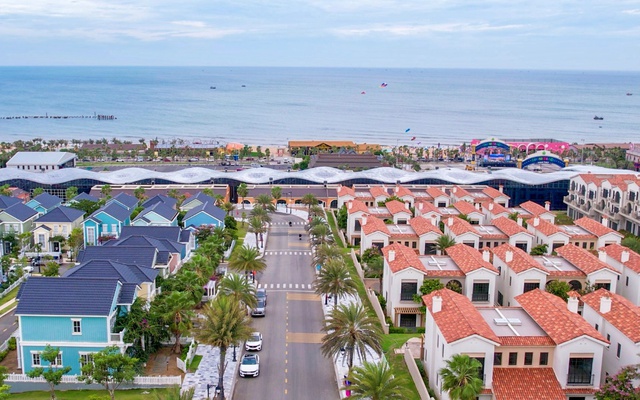 Biệt thự biển NovaWorld Phan Thiet tấp nập đón du khách mùa du lịch hè