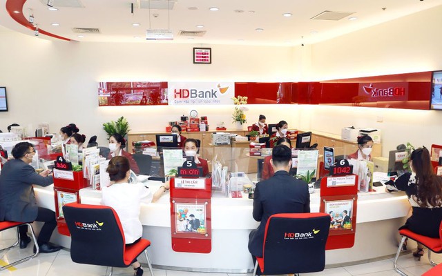 Lãi suất ngân hàng HDBank mới nhất tháng 8/2024: Tăng ở một số kỳ hạn, gửi online 18 tháng có lãi suất cao nhất