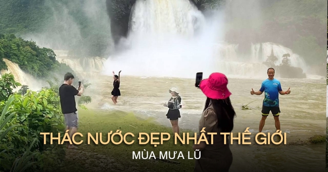 Dù ngập trong mưa lũ nhưng “thác nước đẹp nhất thế giới” tại Việt Nam vẫn đông đúc khách đặt tour