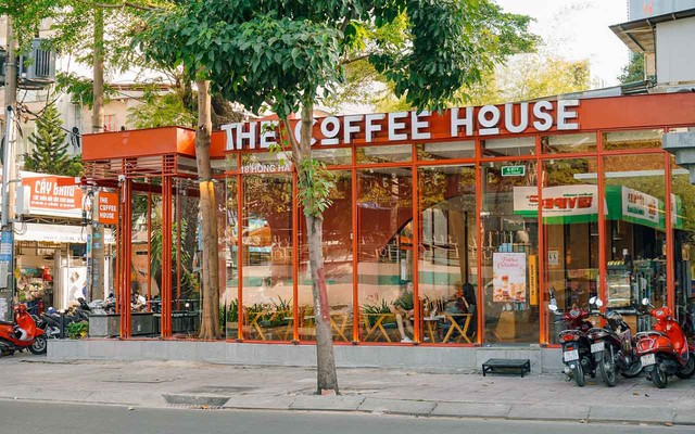 The Coffee House trước khi đóng toàn bộ cửa hàng tại Cần Thơ và Đà Nẵng: Từng được định giá hơn 1.000 tỷ nhưng lỗ hàng trăm tỷ/năm, sắp bị Starbucks, Trung Nguyên... vượt mặt- Ảnh 1. The Coffee House trước khi đóng toàn bộ cửa hàng tại Cần Thơ và Đà Nẵng: Từng được định giá hơn 1.000 tỷ nhưng lỗ hàng trăm tỷ/năm, sắp bị Starbucks, Trung Nguyên... vượt mặt- Ảnh 1.