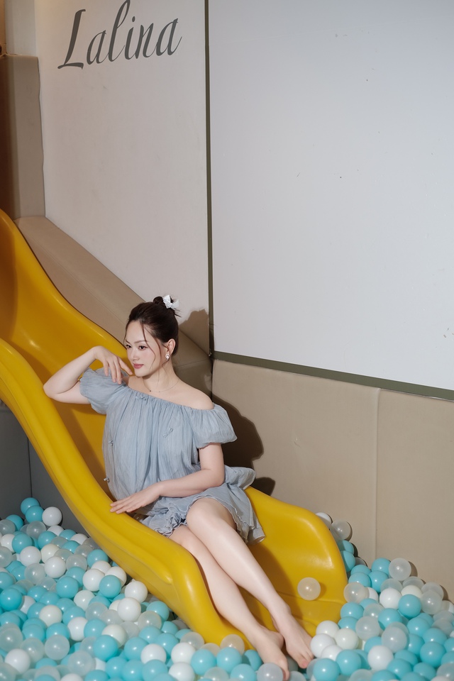 Lan Phương: "Từng nhiều lần kiệt sức và khóc một mình, nhưng nhận ra không thể bỏ cuộc dễ dàng như vậy"- Ảnh 3. Lan Phương: "Từng nhiều lần kiệt sức và khóc một mình, nhưng nhận ra không thể bỏ cuộc dễ dàng như vậy"- Ảnh 3.