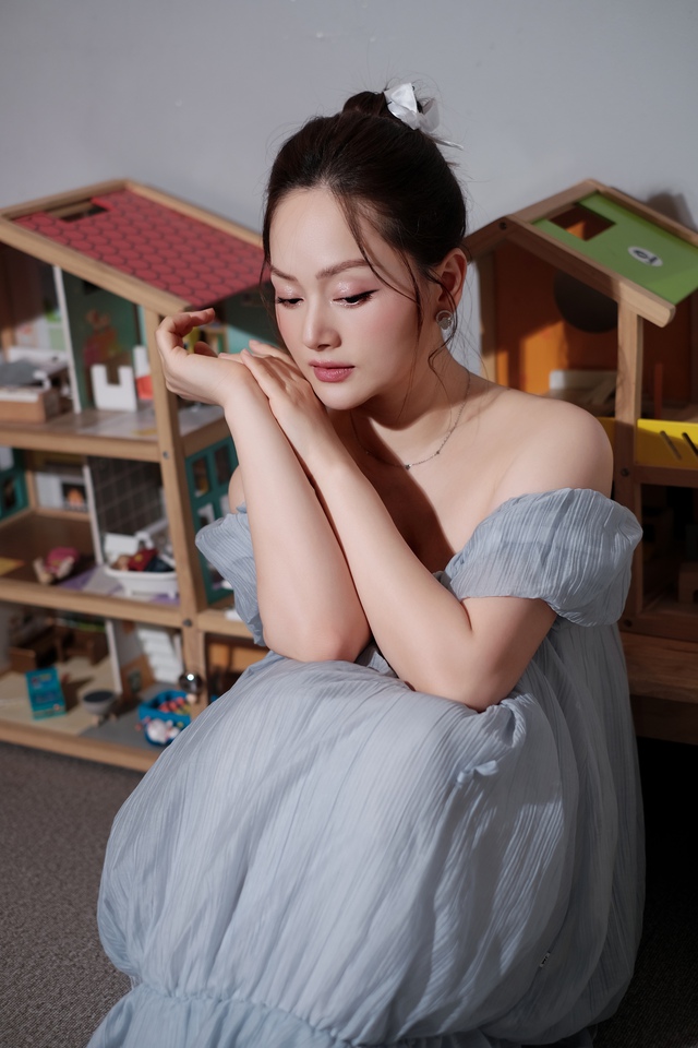Lan Phương: "Từng nhiều lần kiệt sức và khóc một mình, nhưng nhận ra không thể bỏ cuộc dễ dàng như vậy"- Ảnh 2. Lan Phương: "Từng nhiều lần kiệt sức và khóc một mình, nhưng nhận ra không thể bỏ cuộc dễ dàng như vậy"- Ảnh 2.
