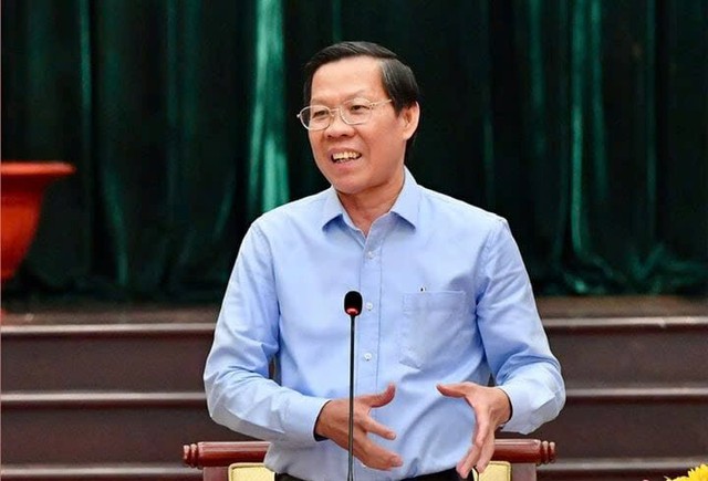 Chủ tịch TP.HCM: 'Làm công chức chỉ có lương 20-30 triệu đồng/tháng thôi, chứ không thể 50-70 triệu đồng nhưng lương đủ để chi những nhu cầu cơ bản' Chủ tịch TP.HCM: 'Làm công chức chỉ có lương 20-30 triệu đồng/tháng thôi, chứ không thể 50-70 triệu đồng nhưng lương đủ để chi những nhu cầu cơ bản'