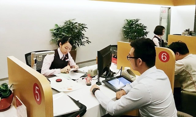 Người đàn ông gửi tiết kiệm 166 tỷ đồng, 3 năm sau phát hiện còn 0 đồng, ngân hàng thông báo: “Hãy tự tìm người lấy tiền, chúng tôi không liên quan” Người đàn ông gửi tiết kiệm 166 tỷ đồng, 3 năm sau phát hiện còn 0 đồng, ngân hàng thông báo: “Hãy tự tìm người lấy tiền, chúng tôi không liên quan”