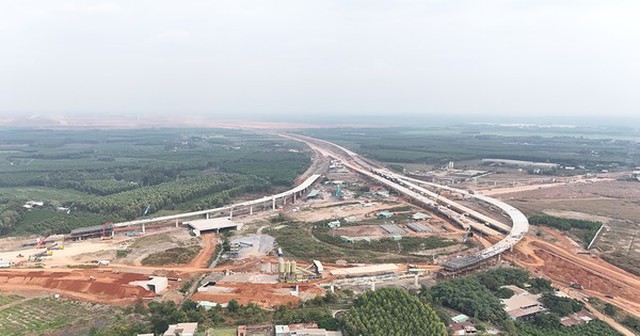 Toàn cảnh công trường nút giao nghìn tỷ nối cao tốc với sân bay Long Thành Toàn cảnh công trường nút giao nghìn tỷ nối cao tốc với sân bay Long Thành