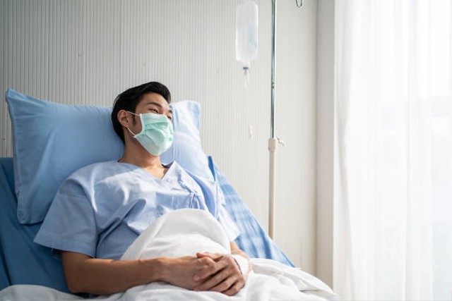Con trai qua đời, bố mẹ nộp đơn kiện vì di chúc bất thường chỉ có tên 1 “người lạ”, toà án ra phán quyết: “Ông bà không được quyền thừa kế” Con trai qua đời, bố mẹ nộp đơn kiện vì di chúc bất thường chỉ có tên 1 “người lạ”, toà án ra phán quyết: “Ông bà không được quyền thừa kế”