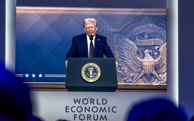 Ông Trump yêu cầu các nước hạ giá dầu, dọa áp thuế nếu không sản xuất tại Mỹ Ông Trump yêu cầu các nước hạ giá dầu, dọa áp thuế nếu không sản xuất tại Mỹ