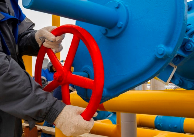 Lãnh đạo quốc gia EU chỉ trích Ukraine vì 'khoá van' đường ống trung chuyển khí đốt, kêu gọi khối dừng khẩn cấp lệnh trừng phạt Nga Lãnh đạo quốc gia EU chỉ trích Ukraine vì 'khoá van' đường ống trung chuyển khí đốt, kêu gọi khối dừng khẩn cấp lệnh trừng phạt Nga
