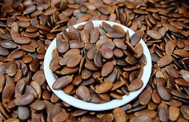 1 loại hạt cực giòn, giàu chất béo ngang mỡ lợn, nhưng dễ "ngậm hóa chất": Ngày tết nhà nào cũng có 1 loại hạt cực giòn, giàu chất béo ngang mỡ lợn, nhưng dễ "ngậm hóa chất": Ngày tết nhà nào cũng có