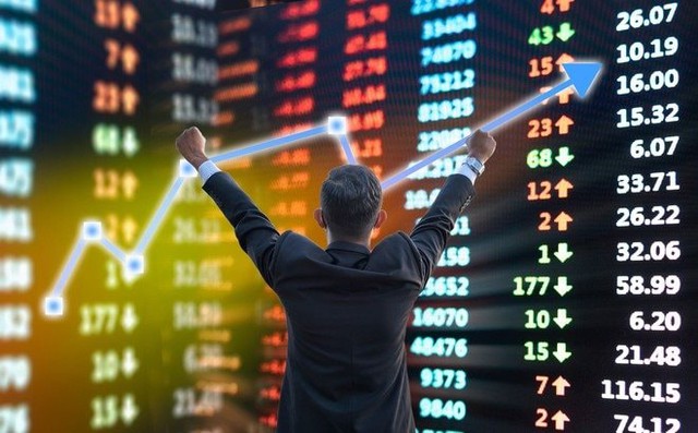 Cổ phiếu “họ” Vin bứt phá, VN-Index lập đỉnh lịch sử mới