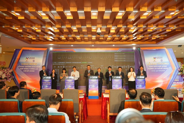 Khai trương giao dịch Hợp đồng tương lai chỉ số VN100: Cột mốc quan trọng của TTCK phái sinh Việt Nam