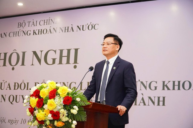 Phó Chủ tịch Hoàng Văn Thu phát biểu khai mạc Hội Nghị.