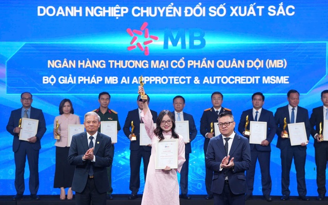 MB nhận giải thưởng Chuyển đổi số Việt Nam 2025 với bộ giải pháp công nghệ tiên phong