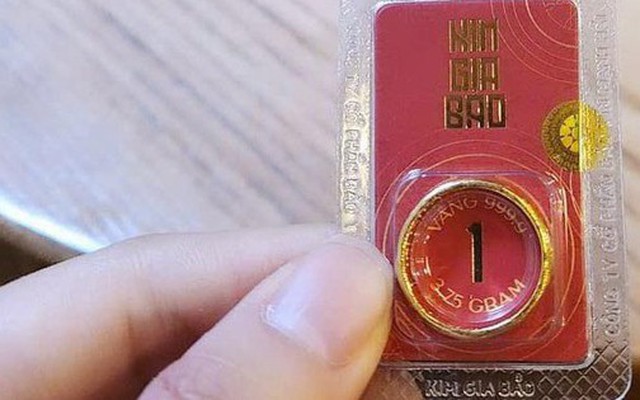 Người mua, bán vàng chú ý khi thanh toán tiền mặt, chuyển khoản, thẻ ngân hàng theo quy định mới