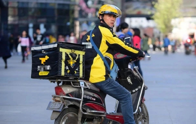 Thêm thủ đoạn lừa đảo mới cực tinh vi liên quan đến shipper giao hàng