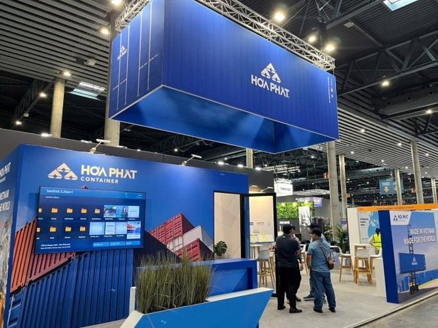 Hòa Phát mang container “Made in Vietnam” đến Triển lãm thế giới, ký hợp đồng với đối tác Mỹ và châu Âu ngay tại sự kiện