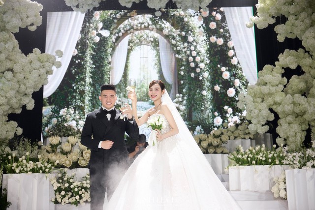 Sơn Hải Group chào đón phu nhân TGĐ Viết Vương theo cách "phước hết phần thiên hạ"