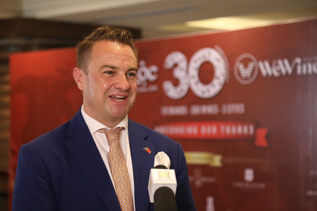 “Du ngoạn thế giới” qua lễ hội độc đáo ở 3 thành phố của Việt Nam- Ảnh 1. “Du ngoạn thế giới” qua lễ hội độc đáo ở 3 thành phố của Việt Nam- Ảnh 1.