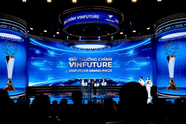 Nhà khoa học 5 năm "cầm cân nảy mực" VinFuture: Chúng ta đã mang những câu chuyện lớn lao, đủ sức thay đổi cả thế giới đến Việt Nam!- Ảnh 2. Nhà khoa học 5 năm "cầm cân nảy mực" VinFuture: Chúng ta đã mang những câu chuyện lớn lao, đủ sức thay đổi cả thế giới đến Việt Nam!- Ảnh 2.