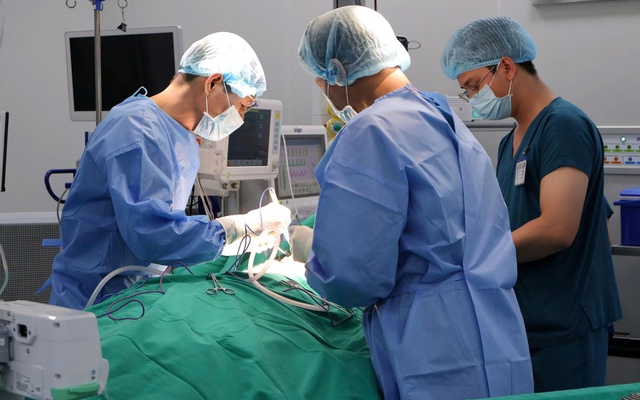 Người phụ nữ ung thư “đi ngược dòng” để tìm lại sự sống