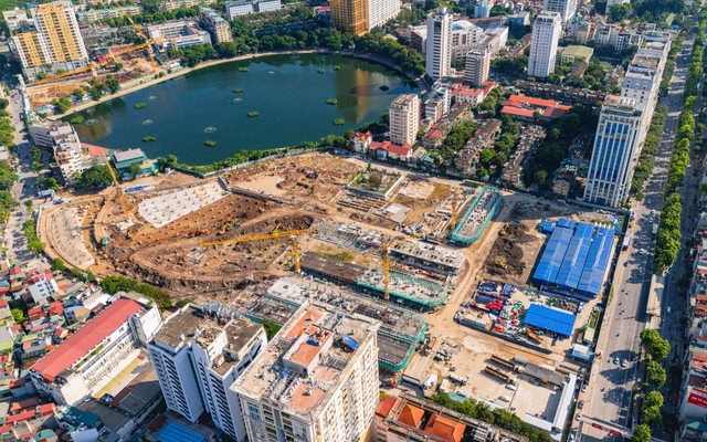 "Gánh nặng kép" cho doanh nghiệp và người mua nhà khi Bảng giá đất Hà Nội được đề xuất tăng mạnh