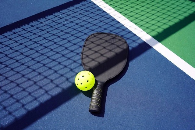 Một doanh nghiệp trên sàn chứng khoán đang thu tiền mỗi ngày từ sân Pickleball