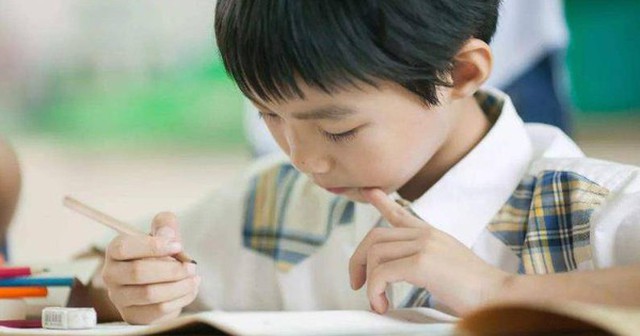 4 kiểu trẻ tuyệt đối đừng đánh mắng: Tưởng gây rối nhưng lại là tín hiệu IQ cao, khéo nuôi dạy sẽ thành thiên tài