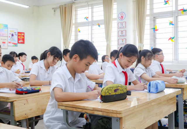 Chính thức: Toàn bộ học sinh Hà Nội nghỉ học ngày 6/10