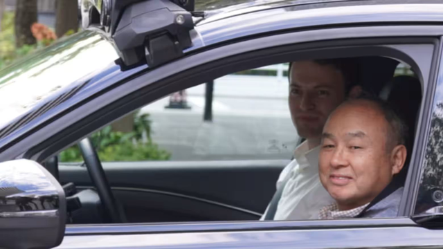 Masayoshi Son rót 1,05 tỷ USD cho một chàng trai 32 tuổi, khẳng định người này sẽ tạo ra 'cuộc cách mạng 2 thế kỷ mới có một lần với ngành ô tô'