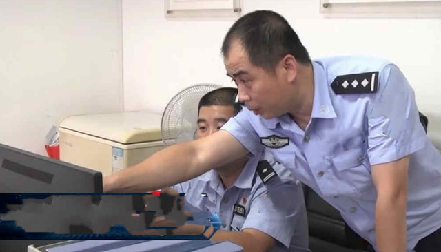 Tài khoản của người phụ nữ bị trừ hơn 2 triệu đồng mà không cần cung cấp mã PIN hay OTP: Cảnh sát ra tay kịp thời, bảo toàn hơn 5,4 tỷ tiền tiết kiệm