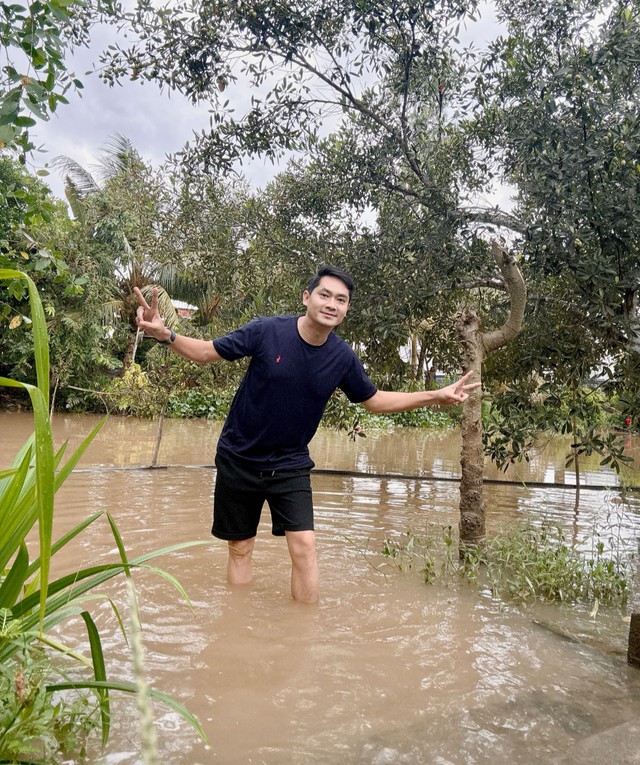 Ngoại hình nam nghệ sĩ đình đám có nhà từ TP.HCM đến Đồng Tháp, thấy bất hiếu vì 40 tuổi chưa vợ- Ảnh 7.