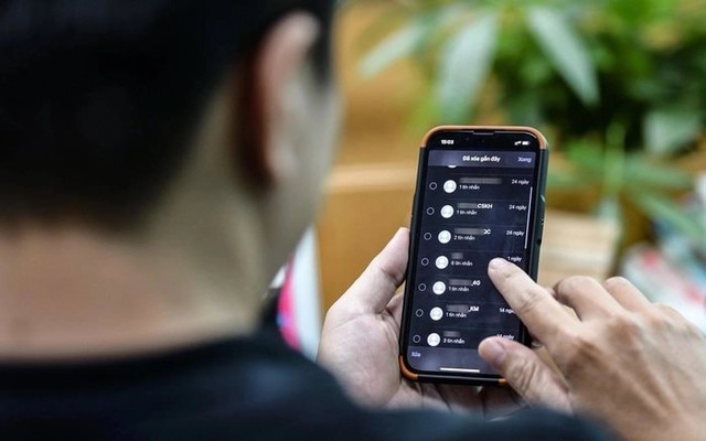 Sau tin nhắn này trên Zalo, người đàn ông SN 1981 mang 14 triệu đồng đến Agribank chuyển khoản: Công an lập tức yêu cầu ngừng giao dịch