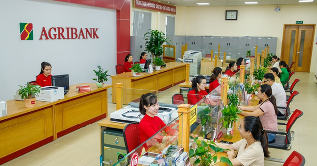 Thay đổi chưa từng thấy tại loạt chi nhánh lớn của Agribank