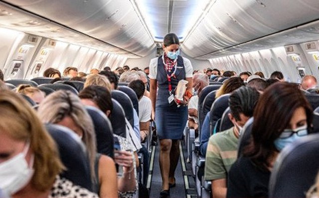 Tiếng 'đing' và ký hiệu lạ ở máy bay, ngôn ngữ bí mật giữa tiếp viên và phi công