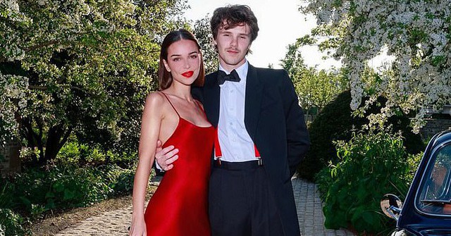 Con trai Beckham bị tước bằng lái xe