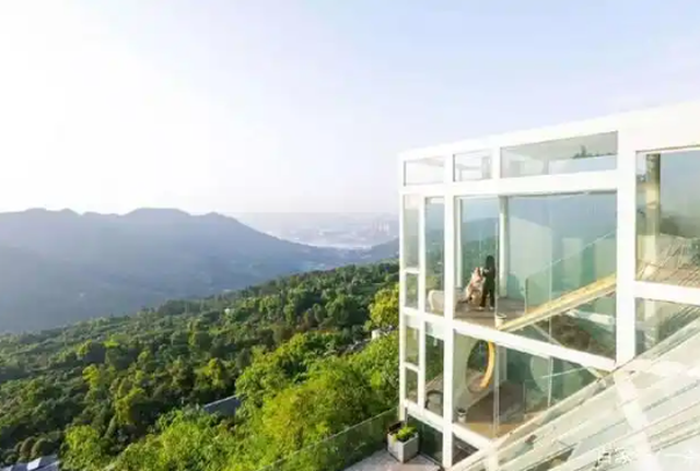 3 người bạn chung tiền xây nhà kính bên vách núi, cùng nhau dưỡng già: Gian nan khởi nghiệp trở thành ký ức ấm áp, có nỗ lực có thành công